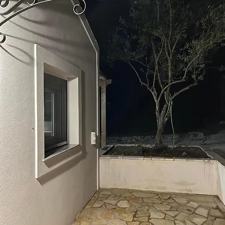 The Old Stables Apartment Vatos Exterior photo