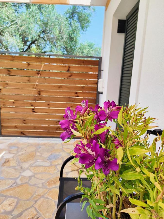 Holiday home The Old Stables Vatos
